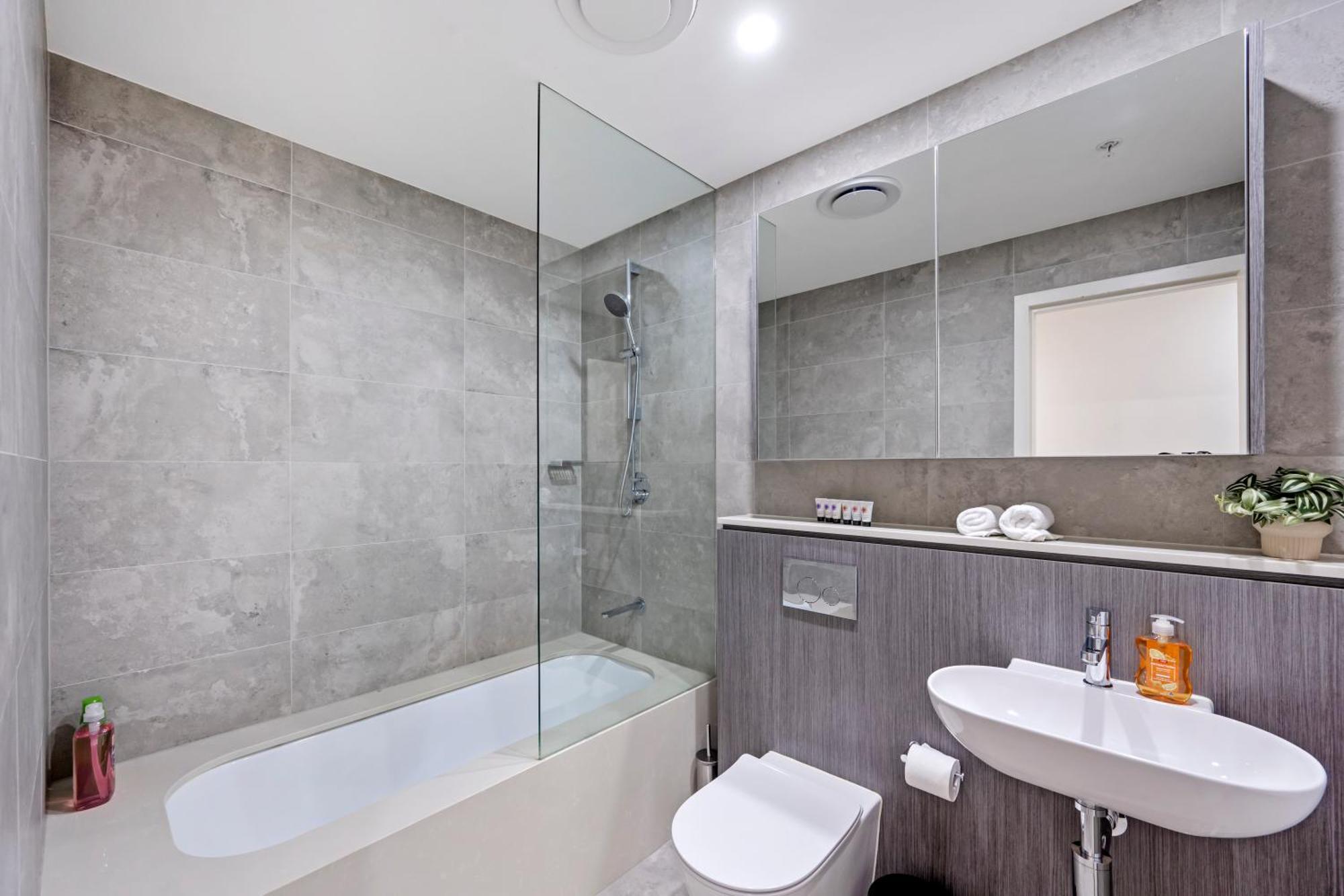 Luxurious 4-bedroom Apartment